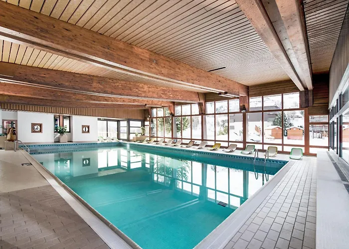 Combire 210 By Interhome レ・コロン